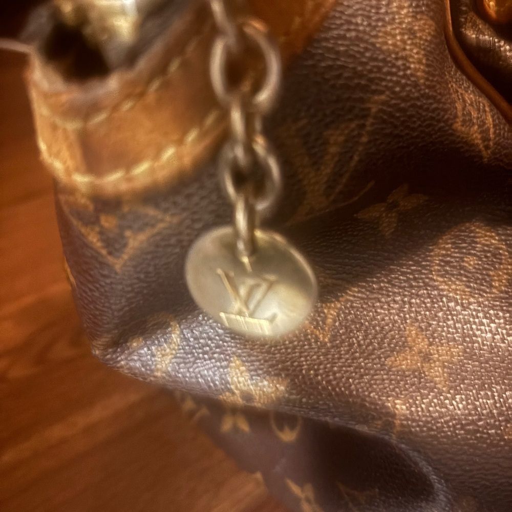 Authentic Louis Vuitton Tivoli GM Brown - Picture 7 of 16